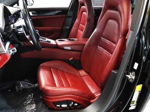 Used 2018 Porsche Panamera 4S image 17