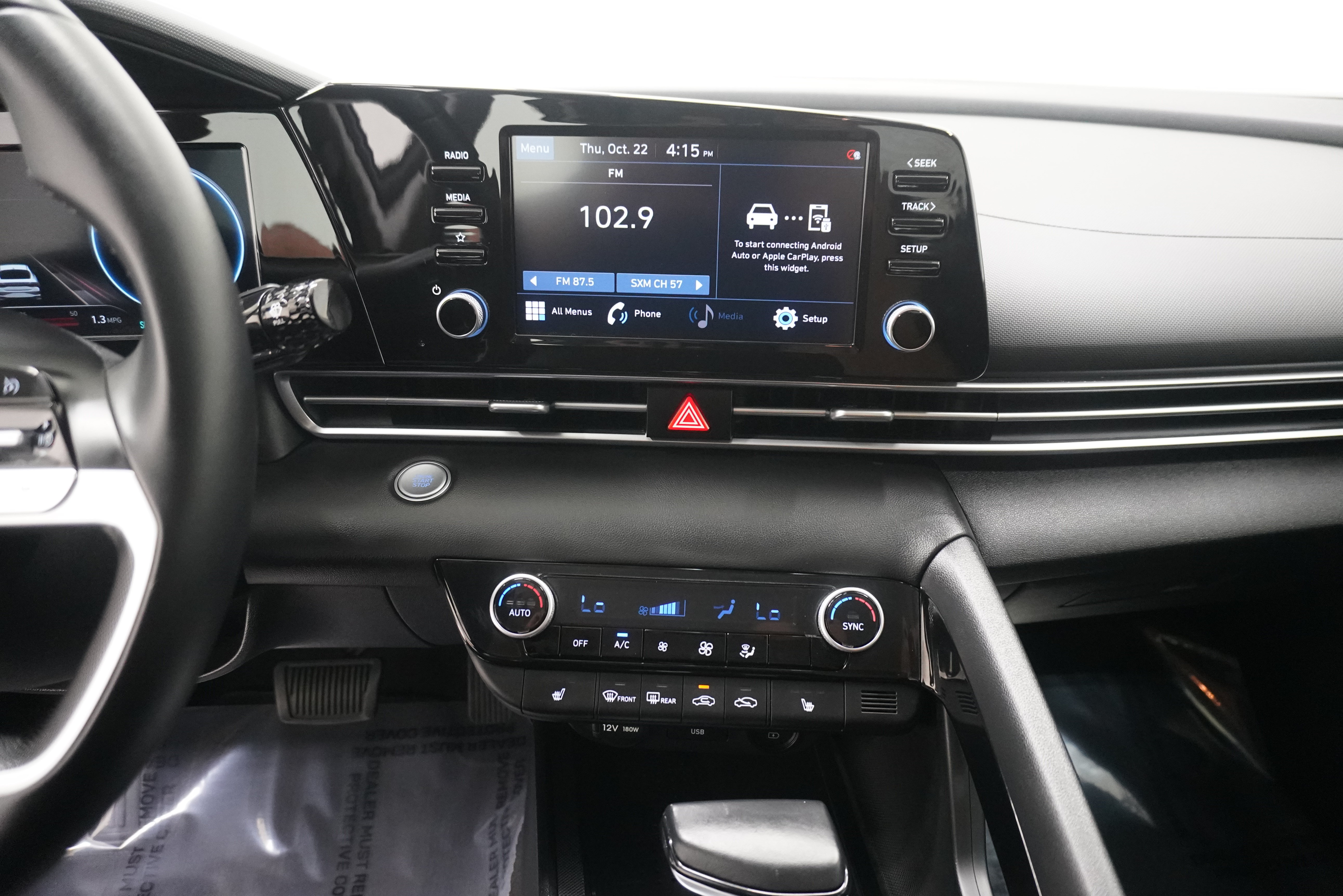 Used 2022 Hyundai Elantra SEL w/ Convenience + Premium Package FWD image 20