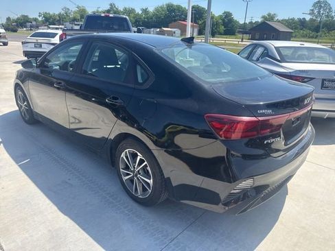 Used 2023 Kia Forte LXS FWD image 3