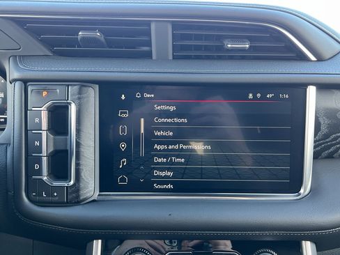 Used 2023 GMC Yukon XL Denali image 25