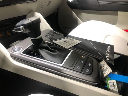New 2026 Kia Sportage EX image 32