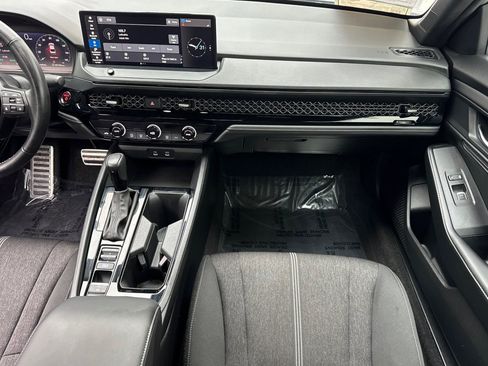 Used 2024 Honda Accord Sport image 29