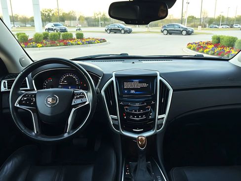 Used 2016 Cadillac SRX Premium image 14