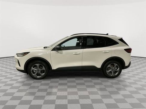 Certified 2025 Ford Escape ST-Line w/ Cold Weather Package image 2