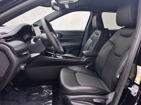 New 2026 Jeep Compass Latitude AWD/4WD image 12
