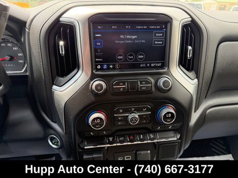 Used 2022 Chevrolet Silverado 2500 LT w/ Convenience Package AWD/4WD image 9