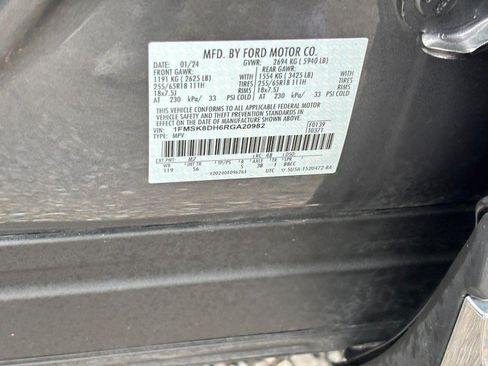 Used 2024 Ford Explorer XLT w/ Equipment Group 202A AWD/4WD image 26