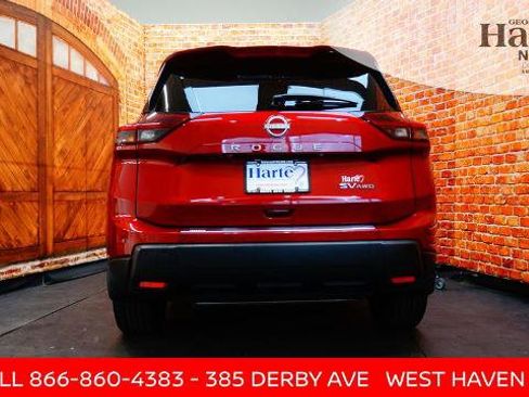 Certified 2024 Nissan Rogue SV w/ SV Premium Package AWD/4WD image 6