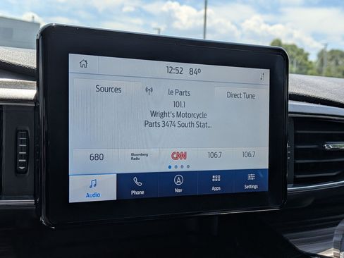 Used 2021 Ford Explorer Limited w/ Equipment Group 301A AWD/4WD image 21