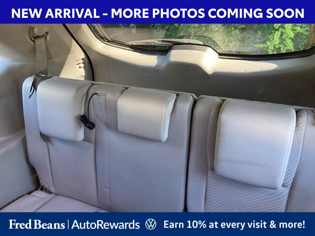 Used 2019 Toyota Highlander LE AWD/4WD image 11