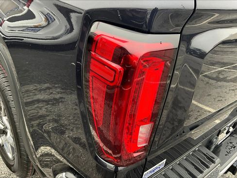 Used 2023 GMC Sierra 1500 SLT w/ SLT Premium Package image 33