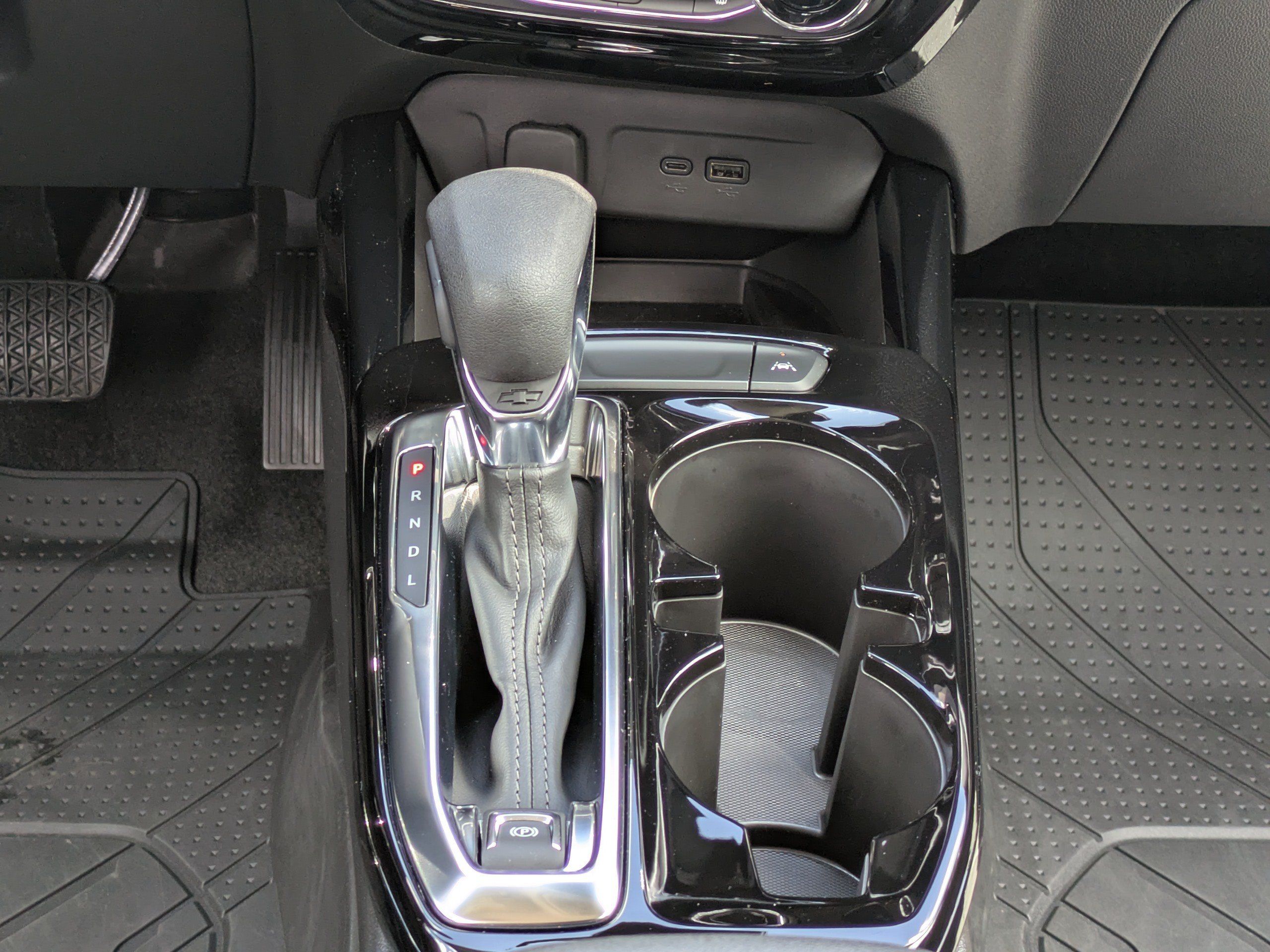 Used 2026 Chevrolet Trax ACTIV w/ Sunroof Package FWD image 17