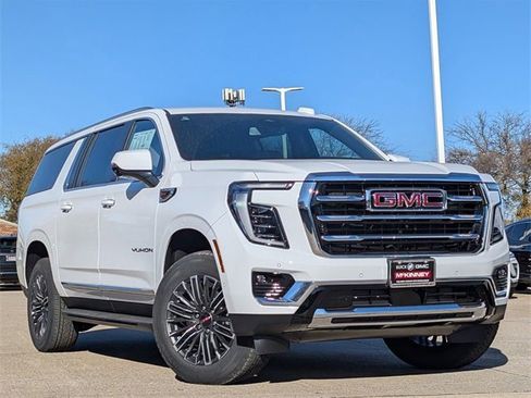 New 2026 GMC Yukon XL Elevation image 2