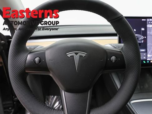 Used 2021 Tesla Model Y Long Range AWD/4WD image 10