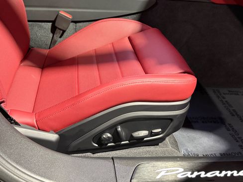 Used 2025 Porsche Panamera 4 image 74