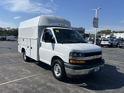 New 2026 Chevrolet Express 3500 w/ Power Convenience Package