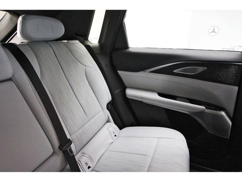 Used 2023 Cadillac Lyriq 2WD image 10