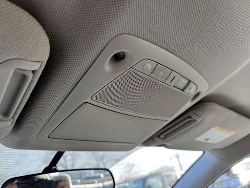 Used 2016 Nissan Sentra SV w/ Driver's Assist Package image 31