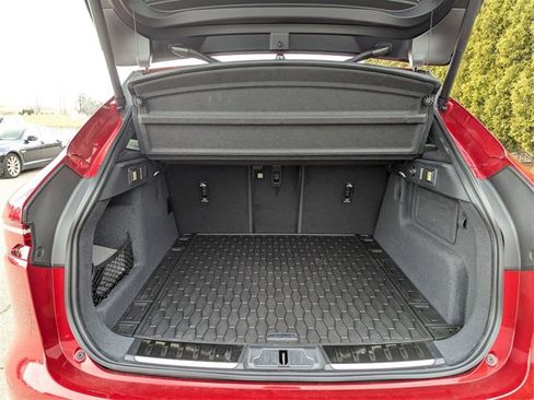 New 2026 Jaguar F-PACE R-Dynamic S image 16