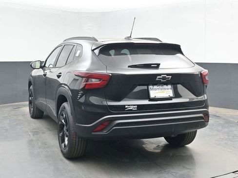 New 2026 Chevrolet Trax LT w/ Driver Confidence Package FWD image 12