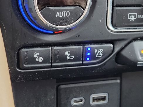 Used 2023 Chevrolet Tahoe Premier image 23