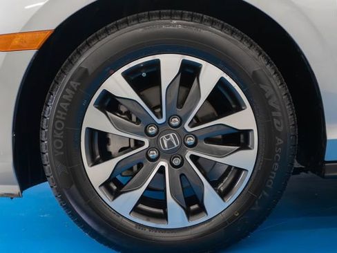 Used 2021 Honda Odyssey EX-L image 2