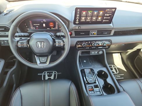 Certified 2026 Honda Pilot TrailSport image 12