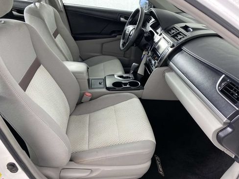Used 2012 Toyota Camry LE FWD image 11