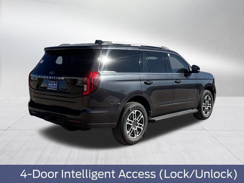 New 2026 Ford Expedition Active RWD image 7