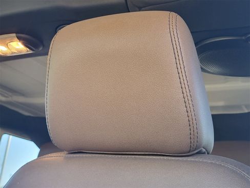 Used 2014 Jeep Wrangler Unlimited Rubicon w/ Connectivity Group image 13