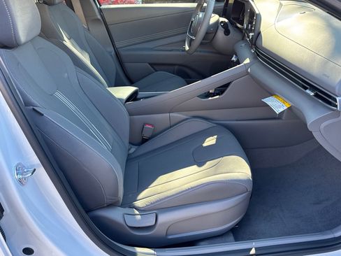 New 2026 Hyundai Elantra SEL Sport Premium FWD image 14