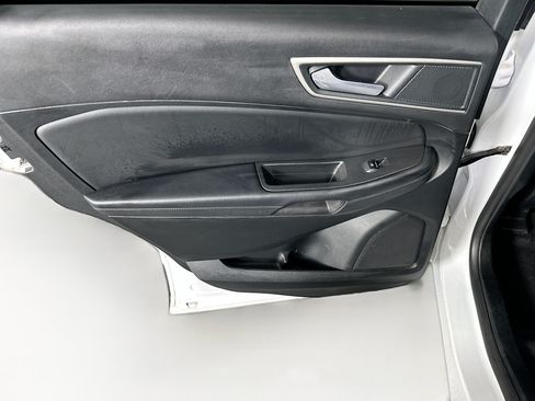 Used 2024 Ford Edge SEL AWD/4WD image 25