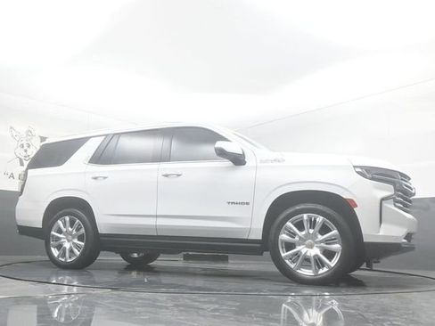 Used 2023 Chevrolet Tahoe High Country AWD/4WD image 2