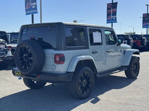 Used 2023 Jeep Wrangler Unlimited Sahara image 6