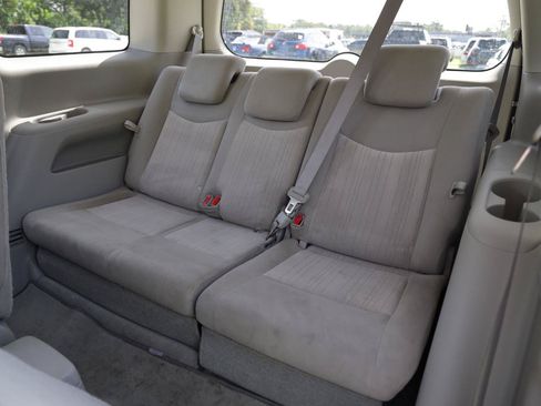 Used 2013 Nissan Quest SV FWD image 23