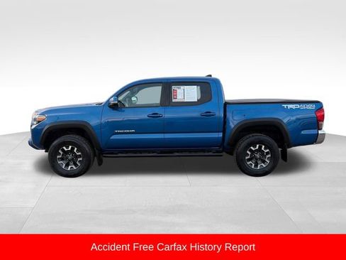 Used 2017 Toyota Tacoma TRD Off-Road w/ Tow Package (A/T) image 4