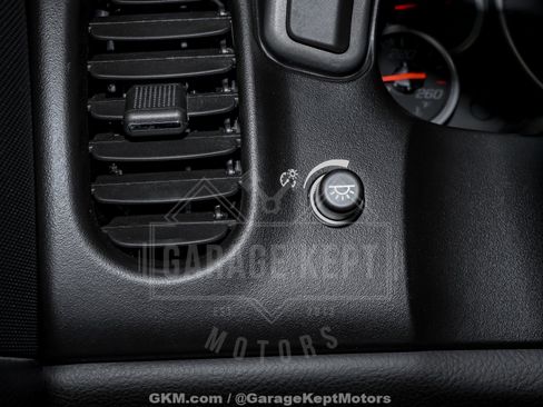 Used 2007 Chevrolet Corvette Coupe image 97