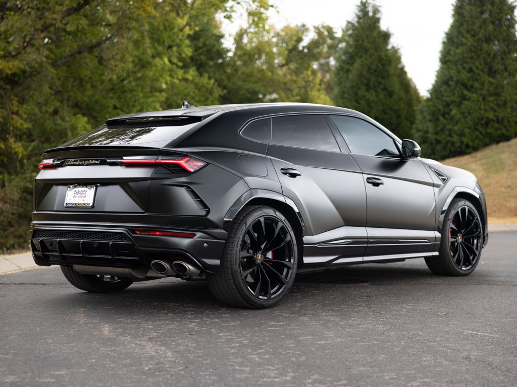 Used 2022 Lamborghini Urus AWD/4WD image 7