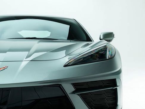 Used 2024 Chevrolet Corvette Stingray Coupe w/ Chrome Exterior Badge Package image 7