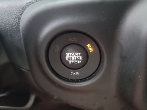 Used 2023 Jeep Wrangler Unlimited Sahara w/ LED Lighting Group AWD/4WD image 30
