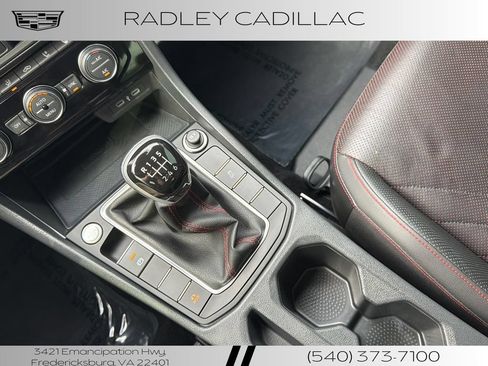 Used 2024 Volkswagen Jetta GLI Autobahn FWD image 11