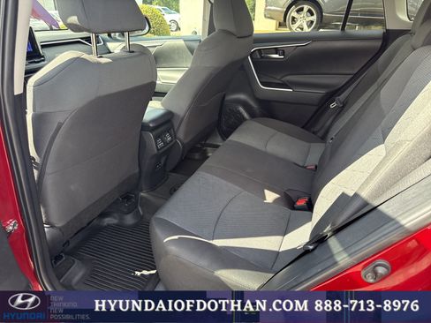 Used 2023 Toyota RAV4 XLE w/ Convenience Package FWD image 12