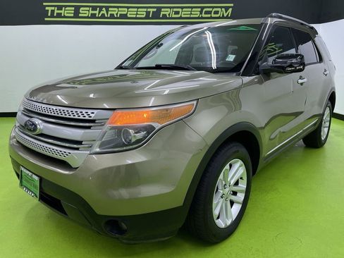Used 2013 Ford Explorer XLT image 4