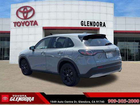 Used 2025 Honda HR-V Sport image 8