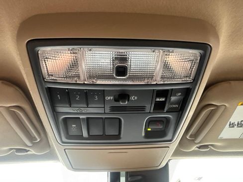 Used 2023 Toyota 4Runner SR5 Premium w/ Moonroof Package RWD image 18