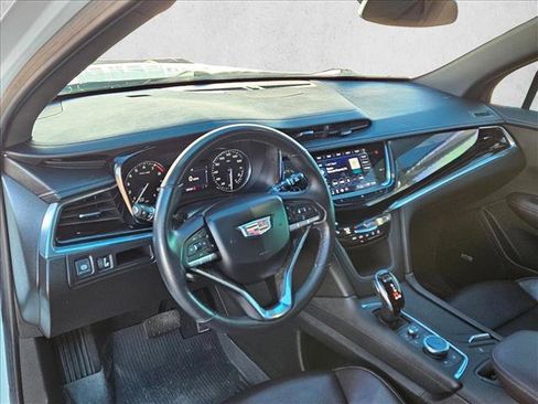 Used 2021 Cadillac XT6 Premium Luxury image 10