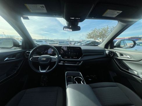 Used 2025 Chevrolet Equinox LT image 33