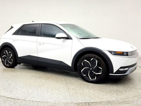 Used 2023 Hyundai Ioniq 5 SEL image 3