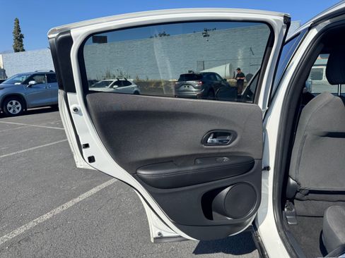Used 2021 Honda HR-V Sport image 19