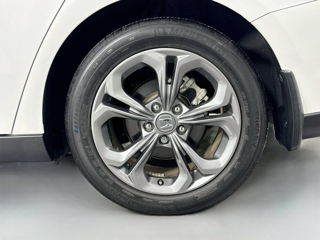 Used 2023 Honda Accord EX image 39